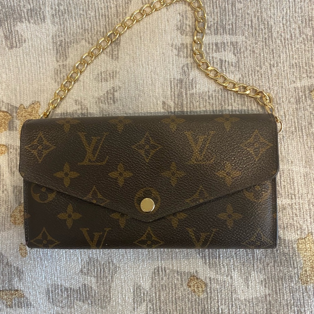 ‼️NOT FOR SALE‼️ Louis Vuitton Monogram Sarah WOC